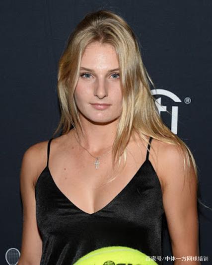 尼亚队争抢 尼亚队争抢