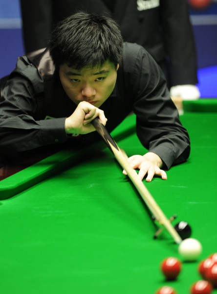 军地足球比 军地足球比